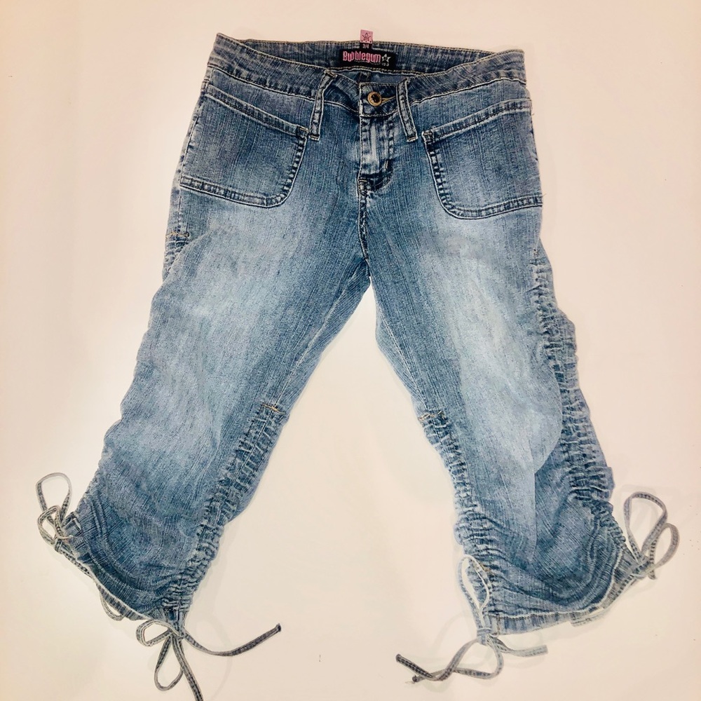 Bubble Gum denim cinched lace Capri cropped jeans